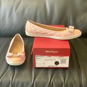 Salvatore Ferragamo light pink Ruffina 6.5